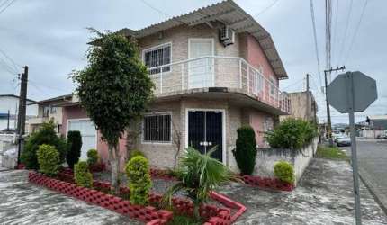 Casa com 6 quartos à venda no Centro, Navegantes  por R$ 1.200.000
