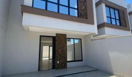 Casa com 3 quartos à venda no Itacolomi, Balneário Piçarras  por R$ 780.000