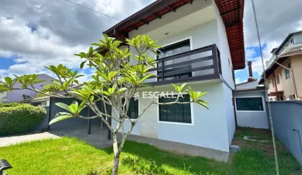 Casa com 03 Dormitórios a Venda no Bairro Bom Retiro!