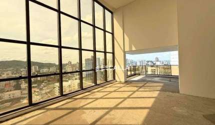 Amplo Apartamento a Venda com 4 Suites no Atiradores