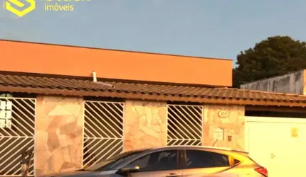 Casa a Venda, localizada na casa Vila Rami, Jundiaí - SP, Com 328 m² de construção em um terreno de 378 m² São 02 casas independentes