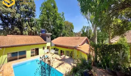 Ótima chácara a venda LOCALIZADA NO JARDIM MARAJOARA EM JUNDIAI SPcom 2.000 m² contendo casa principal e casa de caseiro