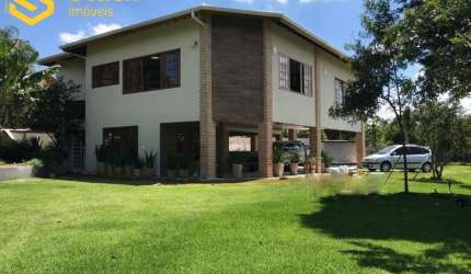 CASA A VENDA NO CONDOMÍNIO DE ALTO PADRÃO VIVENDAS DO JAPI NA DIVISA DE JUNDIAÍ/ITUPEVA AO LADO DA SERRA DO JAPI.