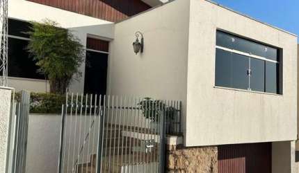 CASA A VENDA NO CENTRO - JUNDIAÍ - SP