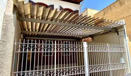 CASA SOBRADO A VENDA EM JUNDIAÍ NA REGIÃO CENTRAL DA CIDADE.