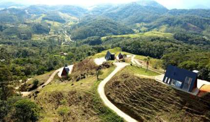 Sítio para Venda em São Pedro de Alcântara, Centro, 2 dormitórios, 1 suíte, 2 banheiros, 4 vagas