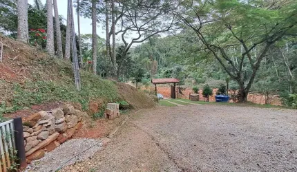 Sítio para Venda em Águas Mornas, Santa Isabel, 2 dormitórios, 1 banheiro, 2 vagas