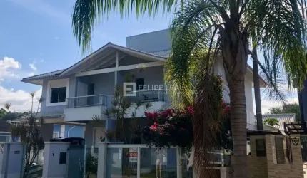 Casa para Venda em Florianópolis, Canasvieiras, 4 dormitórios, 2 suítes, 4 banheiros, 2 vagas