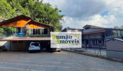 Luxuosa Residência à Venda no Clube de Campo de Mairiporã/SP