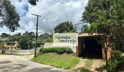 *Seu Refúgio em Mairiporã: Chácara com Terreno 100% Plano e Casa Aconchegante*