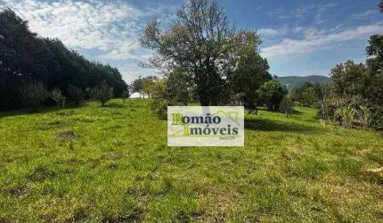 Terreno com 1.330,66m² à venda no Bairro do Corumbá. Pode servir para exploração comercial.