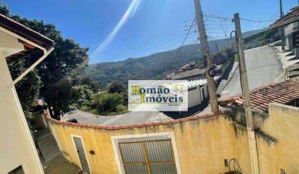 Seja bem-vindo ao seu novo lar dos sonhos no bairro Lavapes, em Mairiporã, SP! Esta incrível casa está pronta para te receber com todo o conforto e so
