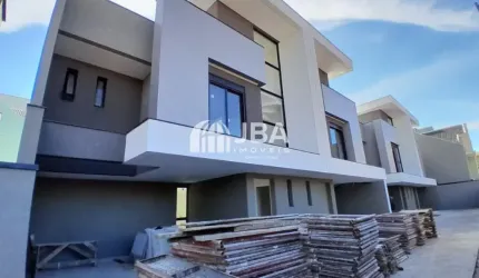 SOBRADOS TRIPLEX  COM 3 SUÍTES E TERRAÇO NO BACACHERI