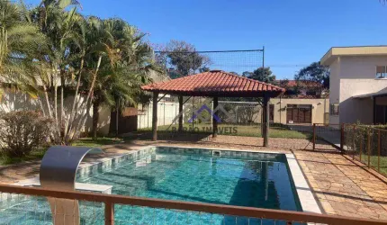 Casa à venda de 579m2 no Cond Tereza Cristina