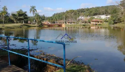 Terreno à venda de 834,  46m2 em Condomínio