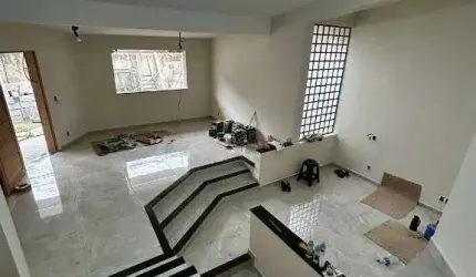Casa à venda com Edícula no Jd Serra/ Jd Paulita