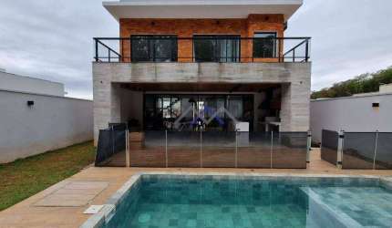 CASA NO CONDOMÍNIO ALTO PADRÃO -  PECAN TOWN &amp; CONTRY - ITUPEVA   Terreno 360 m²  Área Construída 256 m²   Linda casa com fino acabamento, sem vizinho
