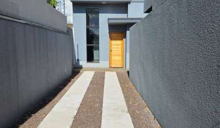 CASA SUITE MAIS DOIS QUARTOS