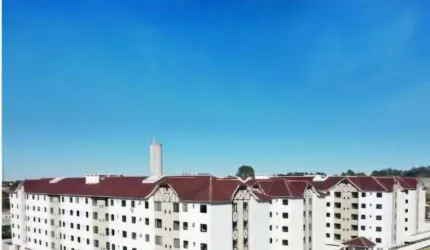 APARTAMENTO TRÊS QUARTOS NO PIONEIROS CATARINESE