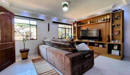 Casa na Vila Augusta com 3 quartos e 4 vagas de garagem
