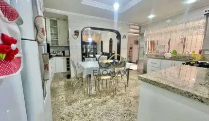 Casa com 3 dormitórios à venda, 167 m² por R$ 850.000,00 - Jardim São Paulo - Guarulhos/SP