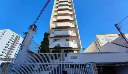 Excelente apto p/ locação no centro de Tté, com 3 dorm, sendo 1 suite e 2 vagas cobertas. DESOCUPAÇÃO PREVISTA PARA 02/07/2025