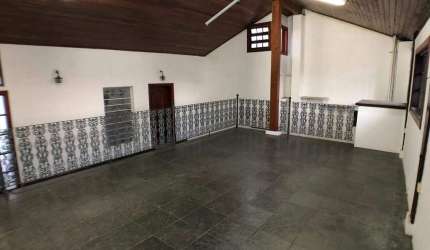 Comercial para aluguel, 3 quartos, 1 suíte, 1 vaga, Centro - Pindamonhangaba/SP