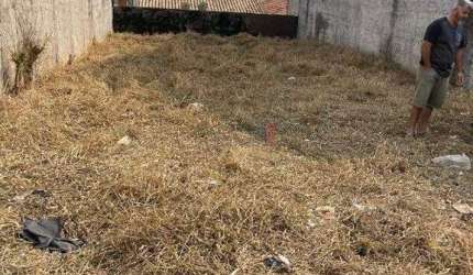 Terreno Inteiro a Venda no Residencial Estoril em Taubaté