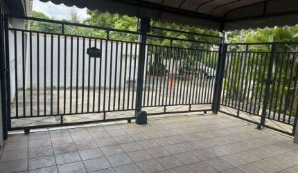 Casa Reformada a Venda na Esplanada Independência