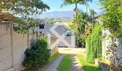 Casa à venda 415m2, terreno 1.100mts - Casa em duas partes, 6 dormitórios, 4 suítes, vaga para 8 ve