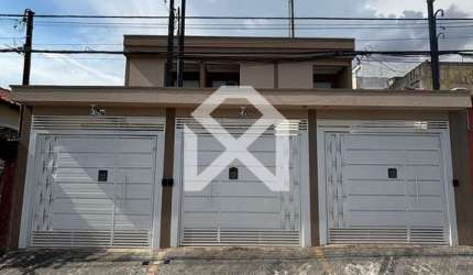 Sobrado à venda com 100m2, 3 dormitórios, 1 suíte, 2 vagas de garagem, Churrasqueira, Vila Nhocune,