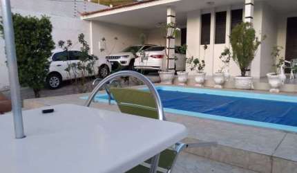 1 Casa de 300 m² Cabo Branco - João Pessoa.