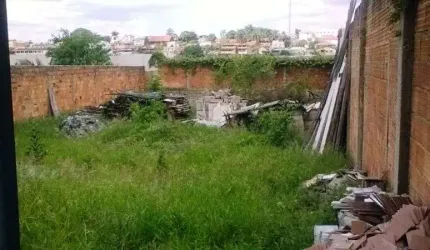 LOTE 525 m² Céu Azul /divisa com garça