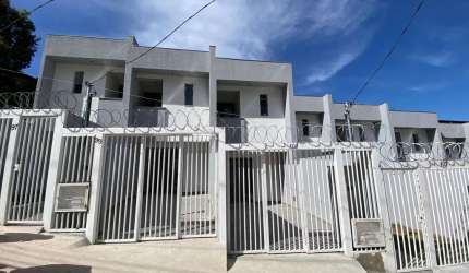 CASA GEMINADA DE DOIS QUARTOS A VENDA NO BAIRRO PLANALTO