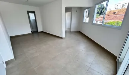 APARTAMENTO DE TRÊS QUARTOS NO BAIRRO LIBERDADE