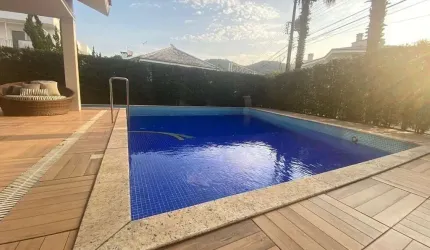 Casa em condomínio fechado com 4 quartos para alugar na Avenida Marcio Ferreira de Mello e Silva, 125, Praia Brava, Itajaí, 350 m2 por R$ 30.000