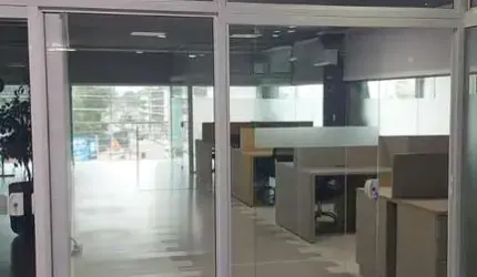 Sala comercial para alugar na Avenida Osvaldo Reis, 2470, Praia Brava, Itajaí, 80 m2 por R$ 12.000