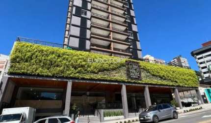Amplo apartamento central!