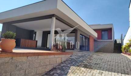 CASA EM CONDOMÍNIO ALTO PADRÃO