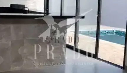 CASA TÉRREA COM PISCINA EM CONDOMÍNIO EM ATIBAIA-SP