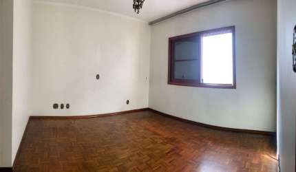 Sobrado à venda, 3 quartos, 1 suíte, 6 vagas, Barcelona - São Caetano do Sul/SP