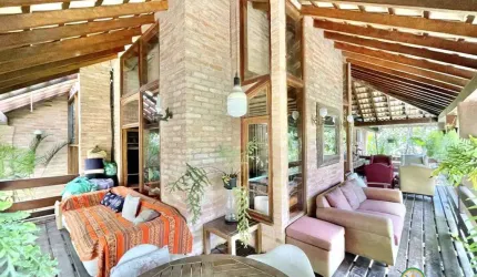 Casa com Terreno 3.300 m² - Rústica 3d/1ste + edícula. Arq. Pepe Asbun!