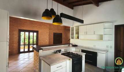 Linda casa com 3 dorms ( 1 suíte ) - Parque das Artes, Embu