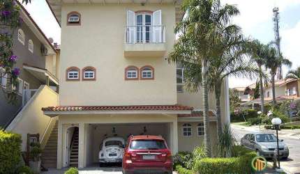 Casa com 3 suítes - Cond. Villa Nova - Granja Viana