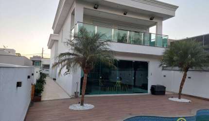 Ótima casa com 3 suítes com closet+ 1 revers., planejados, piscina aquecida