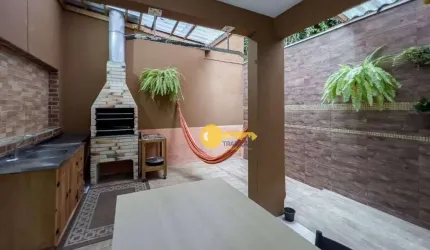 Sobrado com 3 dormitórios à venda, 181 m² por R$ 1.100.000,00 - Fazendinha - Itajaí/SC