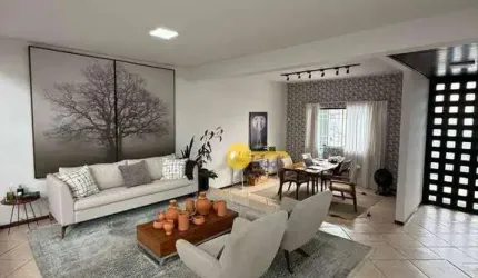 Linda Casa em Balneário Camboriú, adaptada tanto pra MORADIA como para fins COMERCIAIS