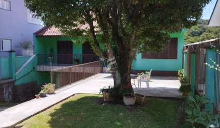 Casa com 3 quartos à venda na Ana Rech, Caxias do Sul , 330 m2 por R$ 950.000