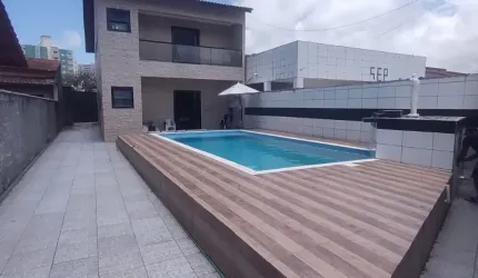 Sobrado para venda tem 250 metros quadrados com 4 quartos em Vila Atlântica - Mongaguá - SP