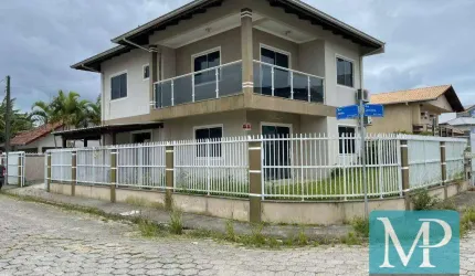 Sobrado com 4 dormitórios à venda, 210 m² por R$ 1.100.000,00 - Enseada - São Francisco do Sul/SC